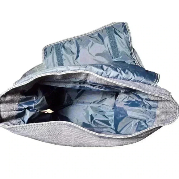 Tommy Hilfiger Blue Denim Laptop Messenger Crossbody Bag with Adjustable Strap - Picture 8 of 9